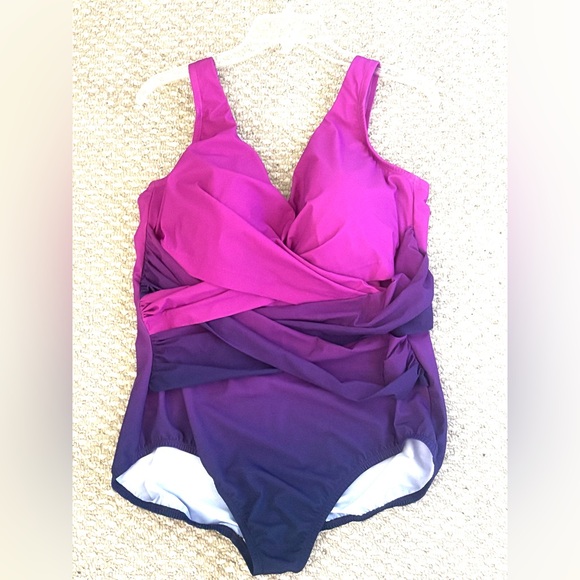 NWOT Lands End Swimsuit Sz 18 Ombre Purple Pink one piece flattering v-neck New - Picture 1 of 16